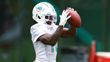 Tyreek Hill Shows Support For Eric Bieniemy Amid Report About Player Complaints