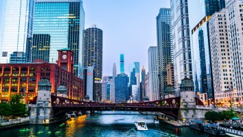 Chicago News Crew Reporting On Armed Robberies Gets Robbed At Gunpoint