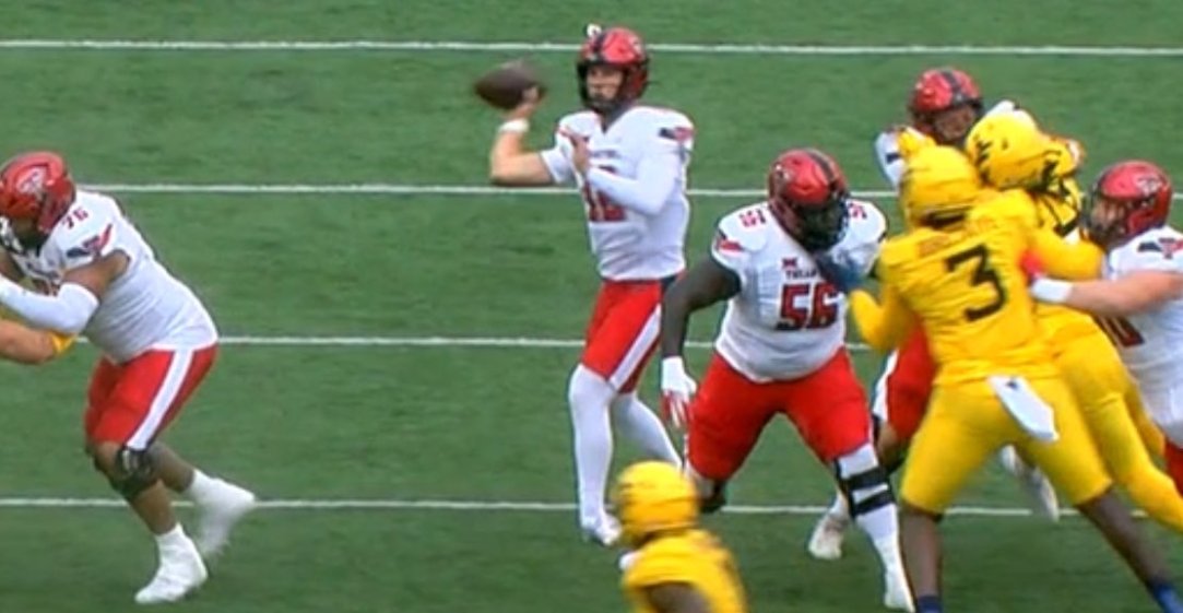 Tyler Shough Broken Fibula Leg Injury Pass