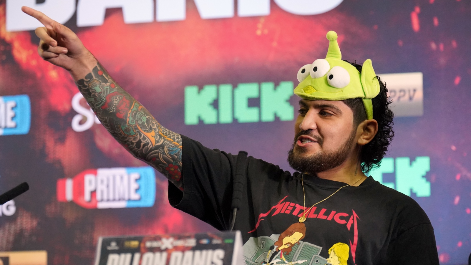 Dillon Danis pointing while wearing a hat