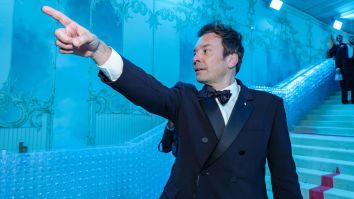 Jimmy Fallon Held Emergency Meeting To Suck Up To Employees Following Bombshell Report About How Rude He Is