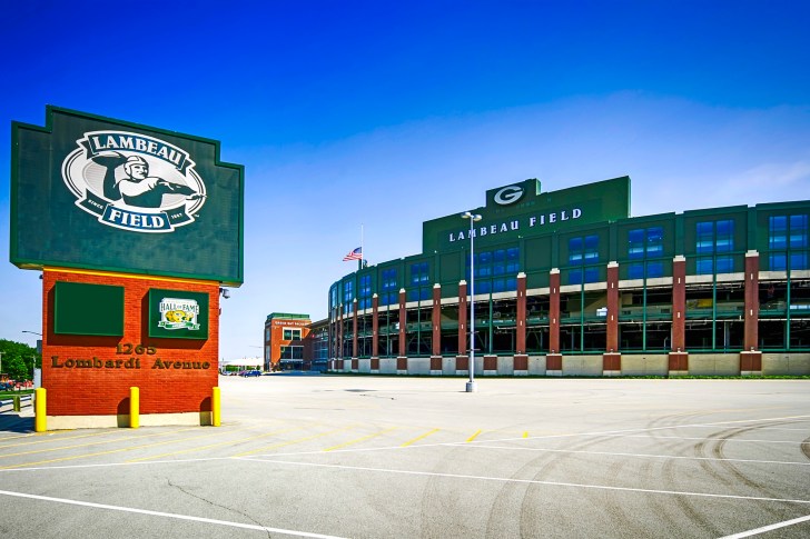 Lambeau Field stadium and sign in Green Bay, Wisconsin