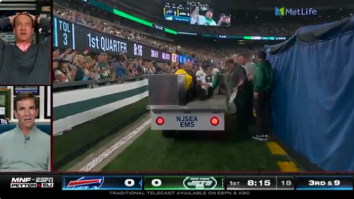 Peyton Manning Was Shook By Aaron Rodgers Injury During Bills-Jets ManningCast