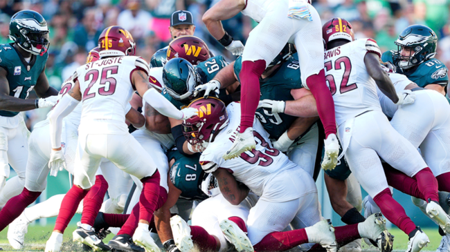 Jalen Hurts Eagles run tush push for first down