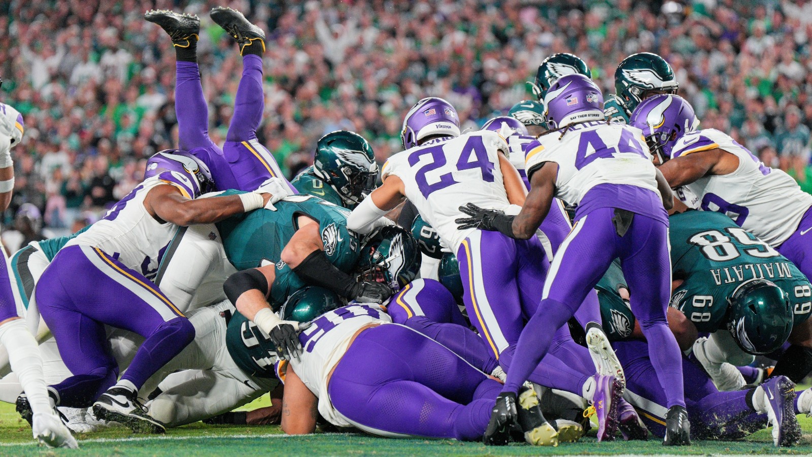 Jalen Hurts Tush-Push