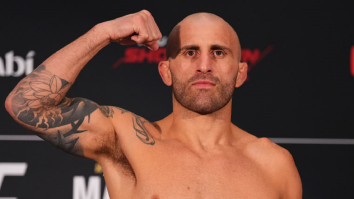 Alex Volkanovski Shows Off Stunning Body Transformation After Losing 26 Pounds In 11 Days For UFC 294 Fight