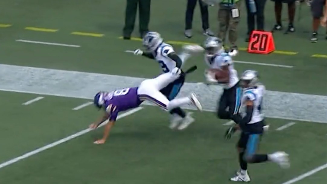 Kirk Cousins Interception Pick Six Big Hit