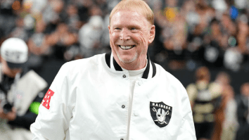 Mark Davis Filmed Playing Slots At Las Vegas Airport Before Raiders’ Monday Night Football Game