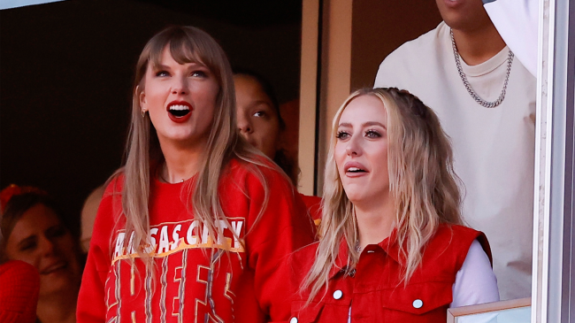 Taylor Swift and Brittany Mahomes at Chiefs game