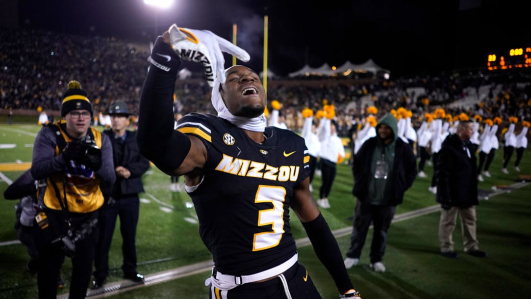 Missouri Football Florida Gator Chomp