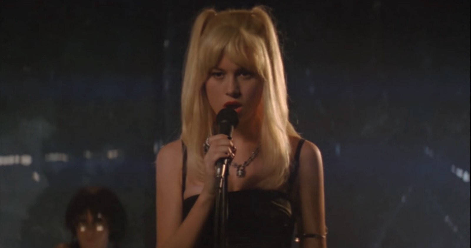 Brie Larson singing Black Sheep by Metric in Scott Pilgrim