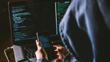 Hacker Explains How To Know If Your Phone Has Been Compromised