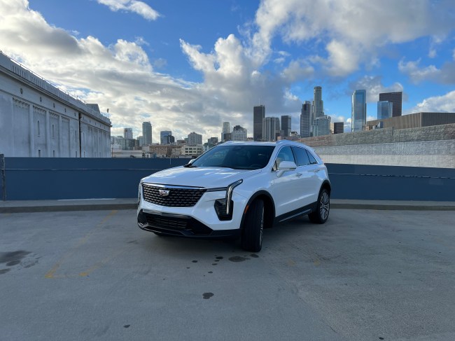 2024 Cadillac XT4 Premium Luxury