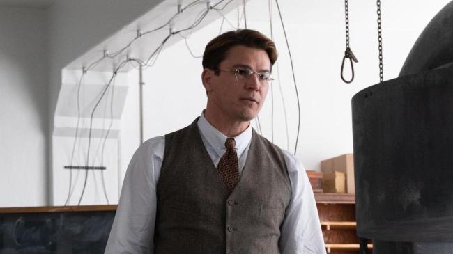 Josh Hartnett as Ernest Lawrence