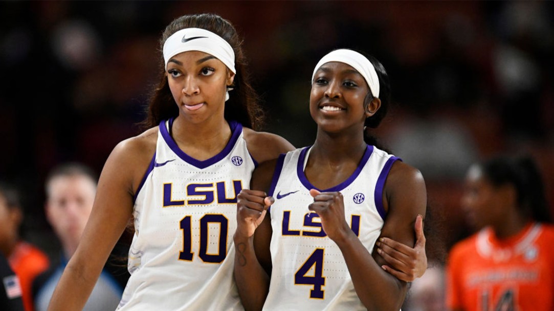 Angel Reese Flau'jae Johnson LSU Fight