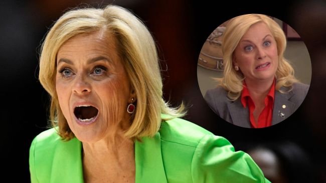 kim mulkey screaming during a game