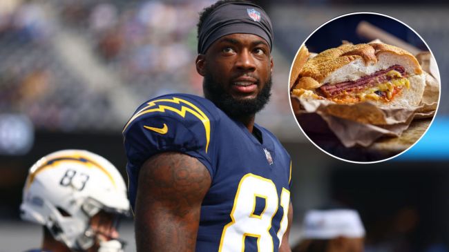 wide receiever mike williams playing for the chargers