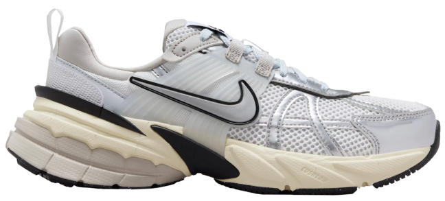 Nike Women's V2K Run Shoes
