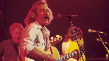 The Jimmy Buffett Tribute At The Hollywood Bowl Had The Most Random Group Of Celebs Ever Assembled