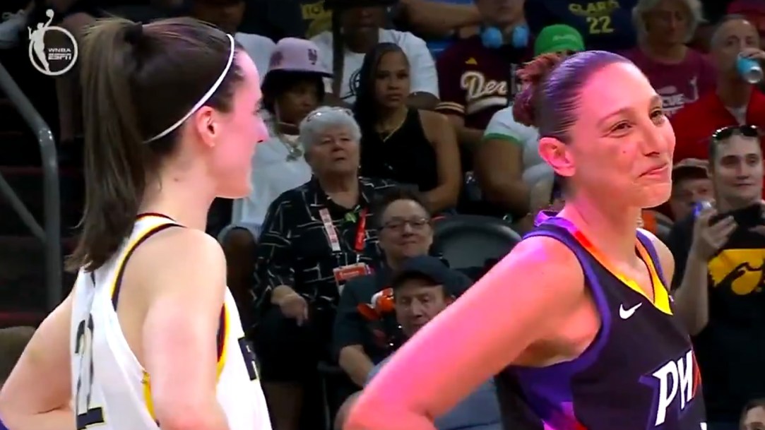 Caitlin Clark Diana Taurasi
