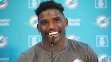 Tyreek Hill Considers A QB Who’s Been With 4 Teams In 3 Years As One Of The NFL’s Top Five