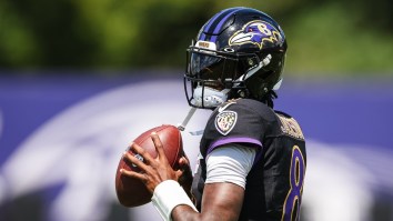 Lamar Jackson Scared Ravens Fans To Death With Near-Fall While Biking To Practice
