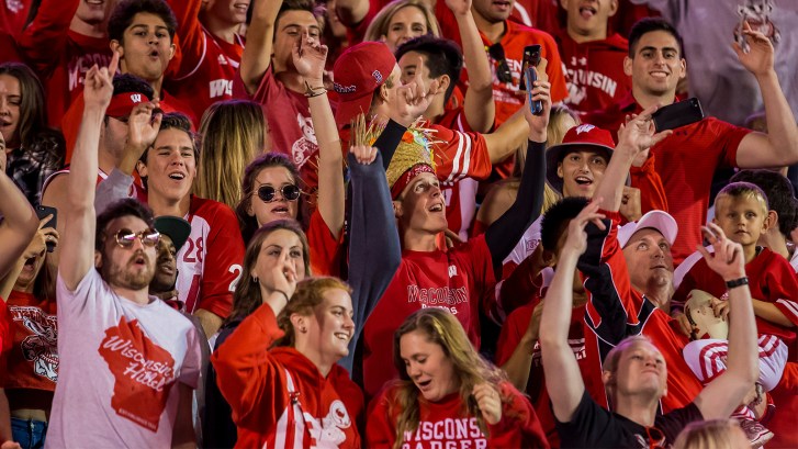 Wisconsin football fans