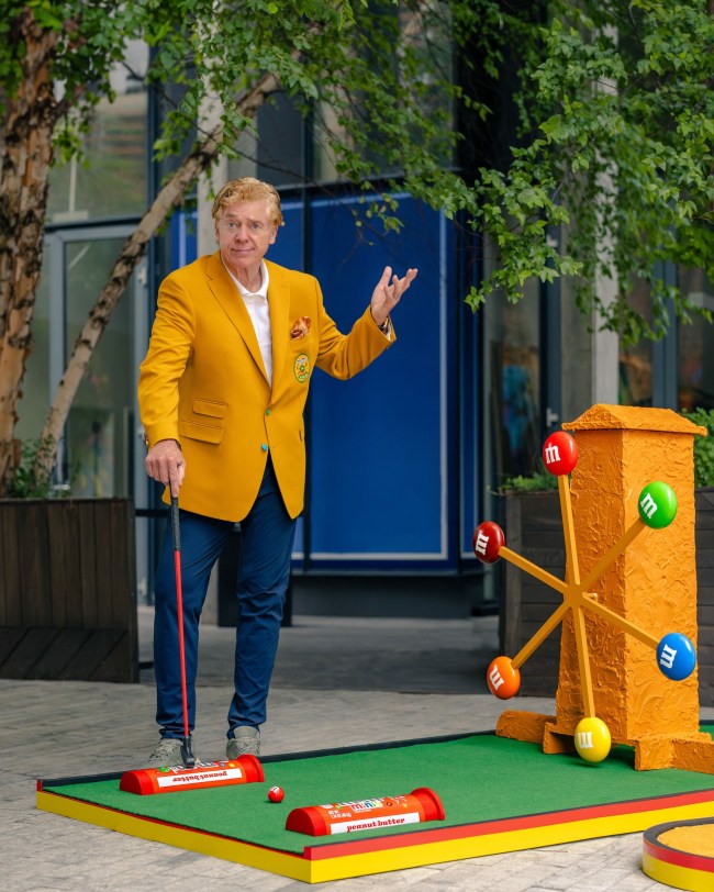 Actor Christopher McDonald invited fans to a mega challenging mini golf experience at the M&M'S® Peanut Butter Championship event in New York, celebrating the brand's new M&M'S Peanut Butter Minis and M&M'S Peanut Butter Mega.