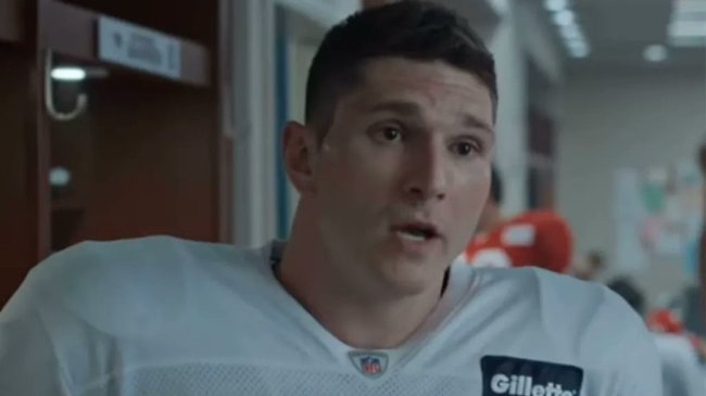 Laith Wallschleger playing rob gronkowski