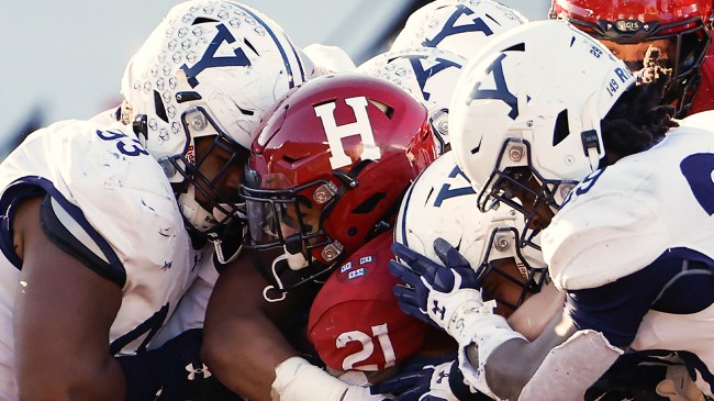 Harvard and Yale compete in Ivy League football game