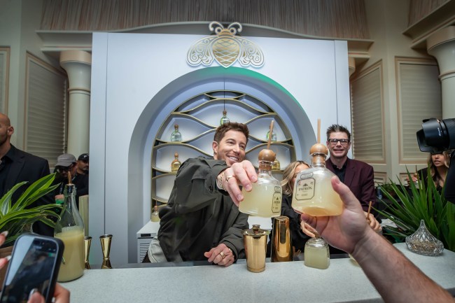 Shaun White serves PATRÓN Margaritas at the Wynn in Las Vegas during Formula 1 weekend