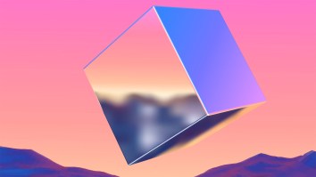 Missouri Man Captures Video Of Mysterious, Cube-Shaped Silver UFO