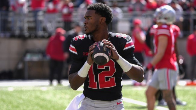 Air Noland throws a pass before the Ohio State spring game.