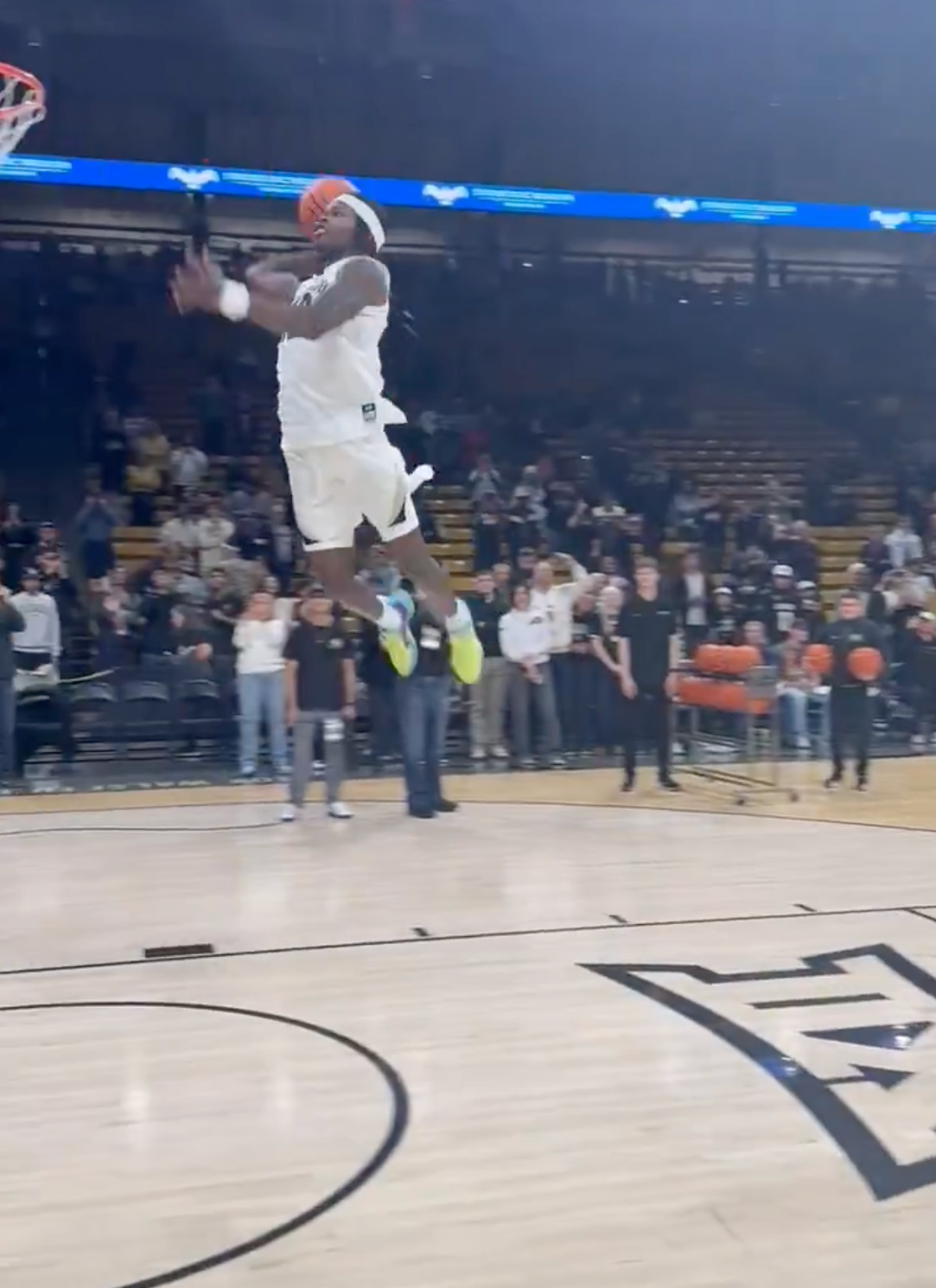 Travis Hunter Dunk Basketball