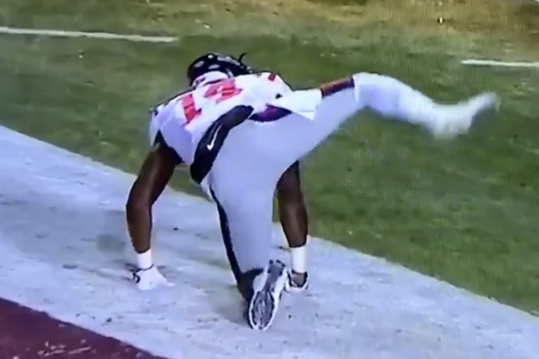 DK Metcalf Dog Pee