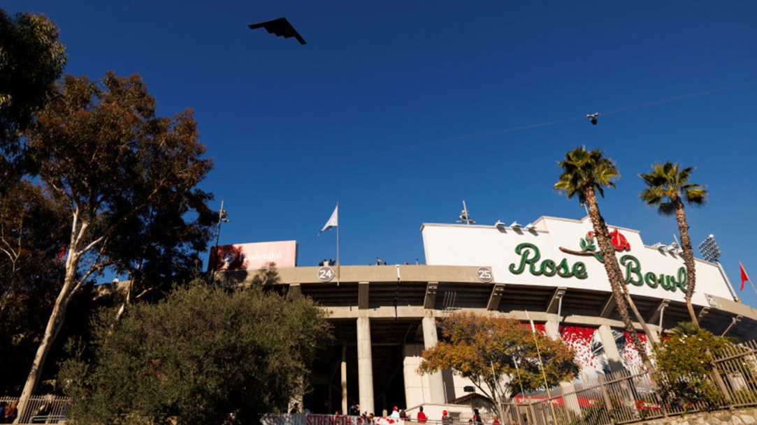 Rose Bowl Flyover ESPN Delay Kickoff