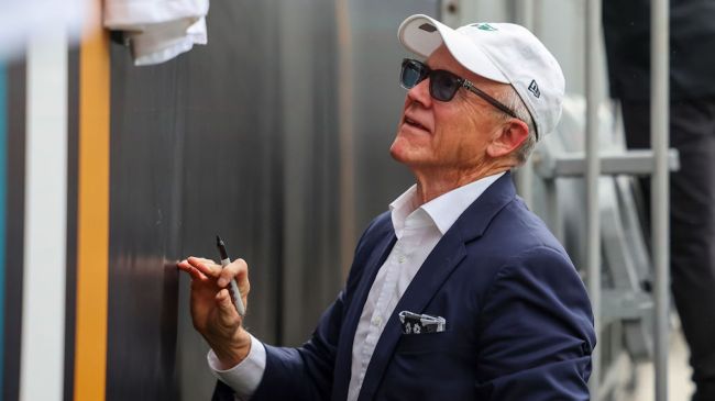 woody johnson signing autographs
