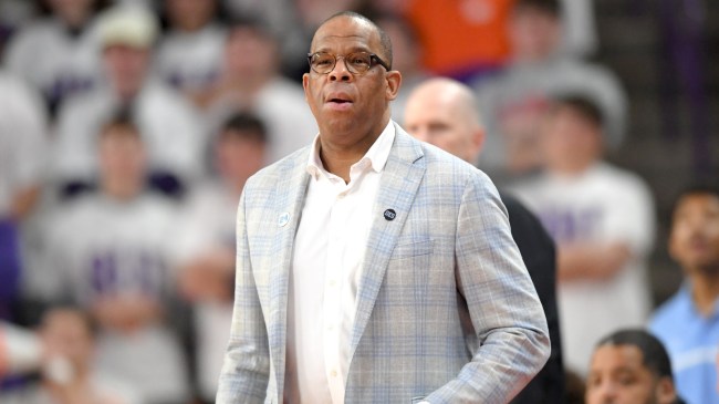 North Carolina basketball coach Hubert Davis during a game.