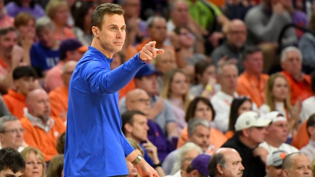 Duke basketball coach Jon Scheyer on the sidelines vs. Clemson.