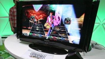 Why Drink Coffee When You Can Watch This Dude Slay ‘Through The Fire And Flames’ At 200% Speed On Guitar Hero?