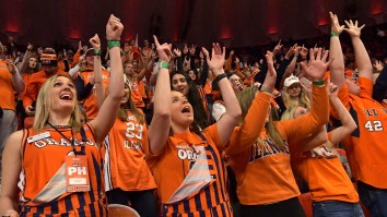 Illinois Students Drove 250 Miles For Surprise College Basketball Takeover Just To Witness Blowout Loss