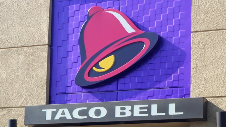 Taco Bell sign