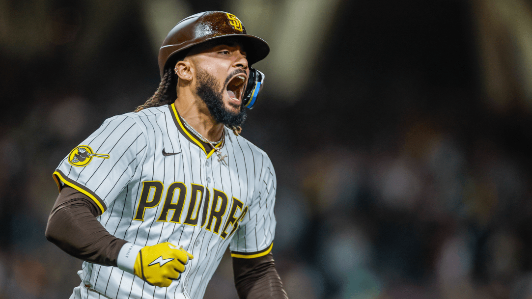 Fernando Tatis Walk-Off Home Run Timing Swing