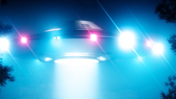 Pulsating, Hexagon-Shaped UFO Captured On Camera Over California Desert