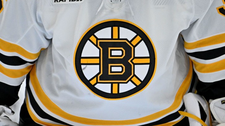 Boston Bruins jersey