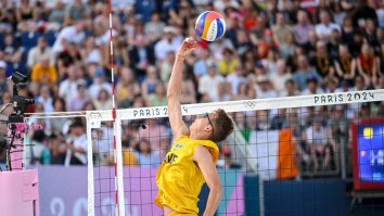 Olympic Gold Medalist Beach Volleyball Players Use Random Body Parts To Deliver Wild Jump Sets