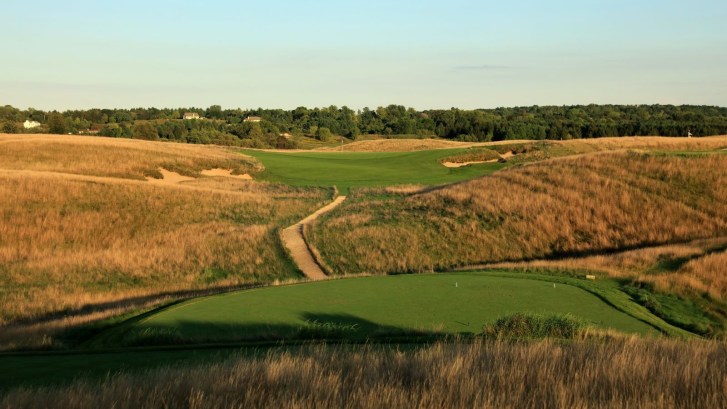 Par 3 6th hole at Erin Hills