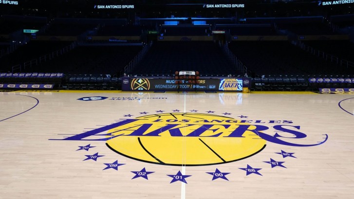 Los Angeles Lakers halfcourt logo