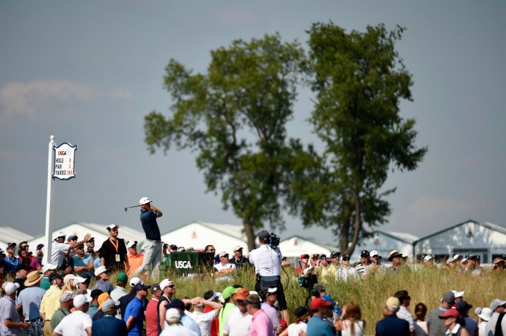 The Par 3 8th hole at Oakmont Country Club