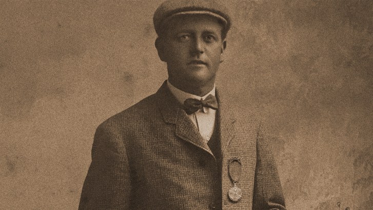 Scottish golfer Alex Smith